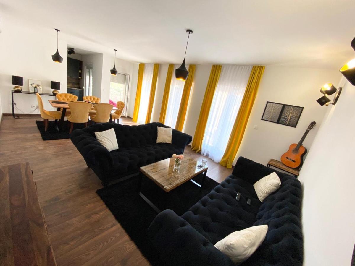 Blackpearl Apartment สปลิท ภายนอก รูปภาพ